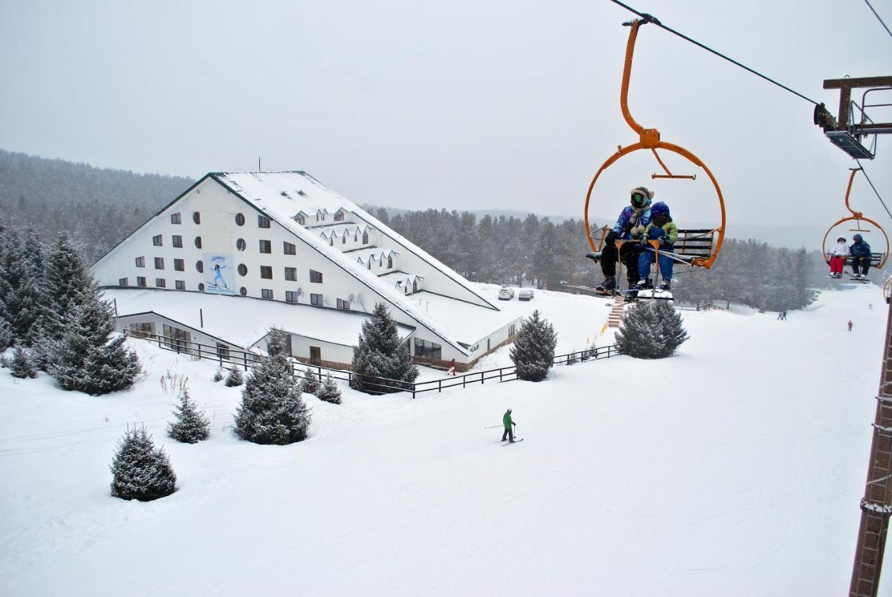 Kapriz Karakol Hotell Exteriör bild
