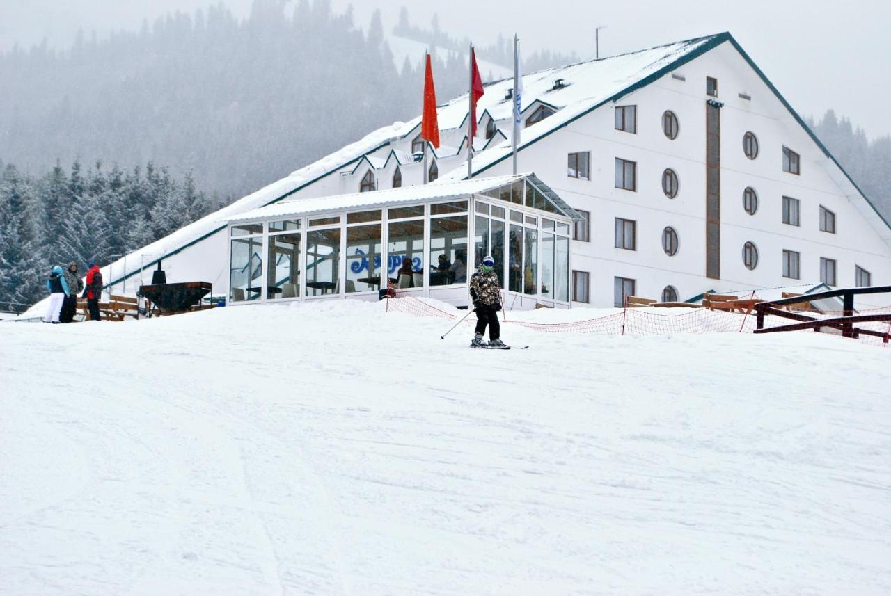 Kapriz Karakol Hotell Exteriör bild