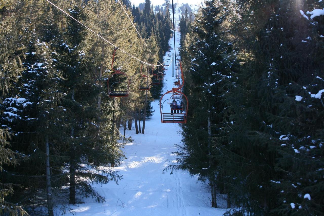 Kapriz Karakol Hotell Exteriör bild