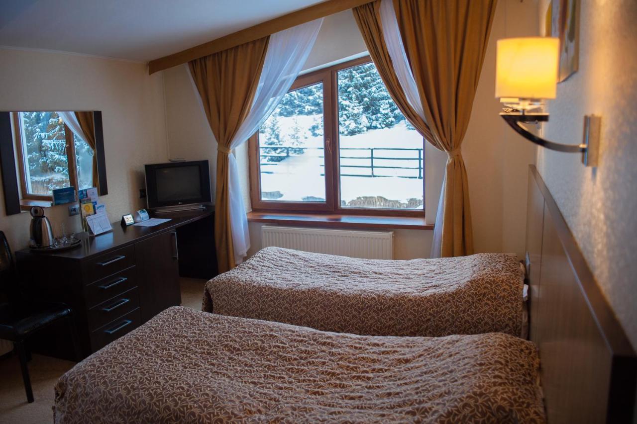 Kapriz Karakol Hotell Exteriör bild