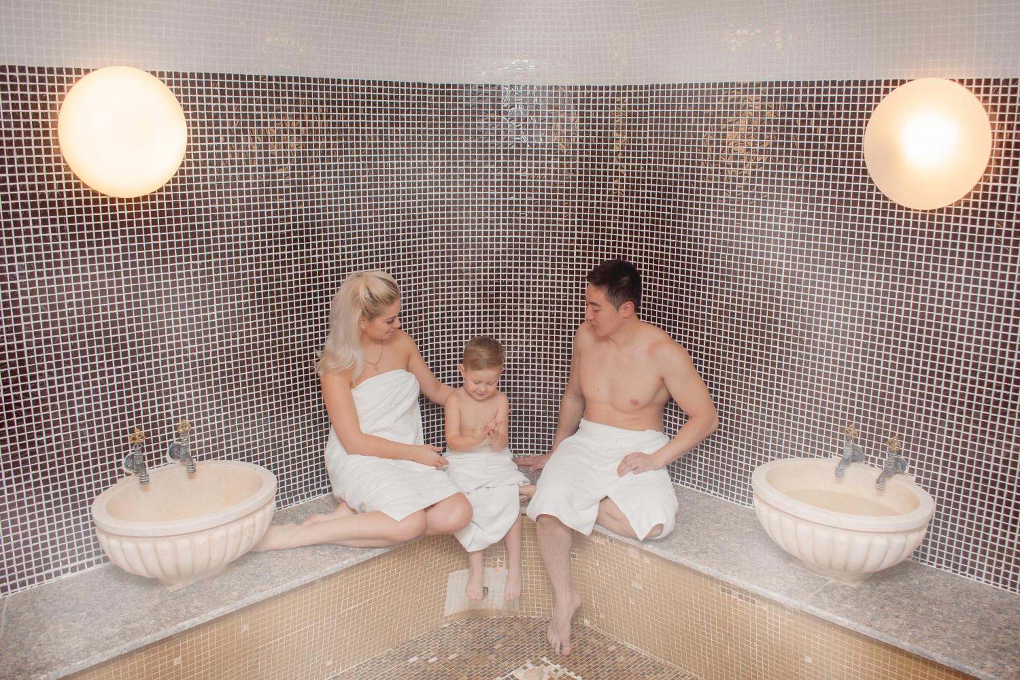 Kapriz Karakol Hotell Exteriör bild